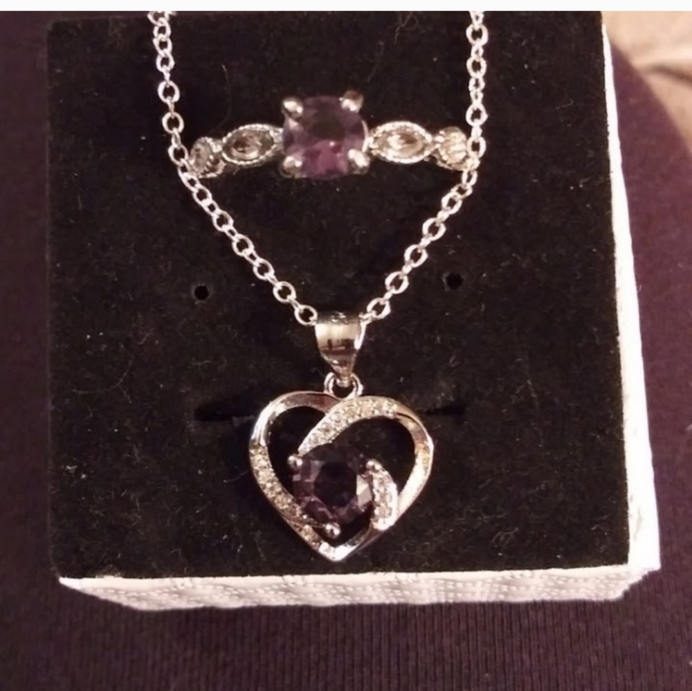New .925 sterling silver amethyst ring size 9 and necklace